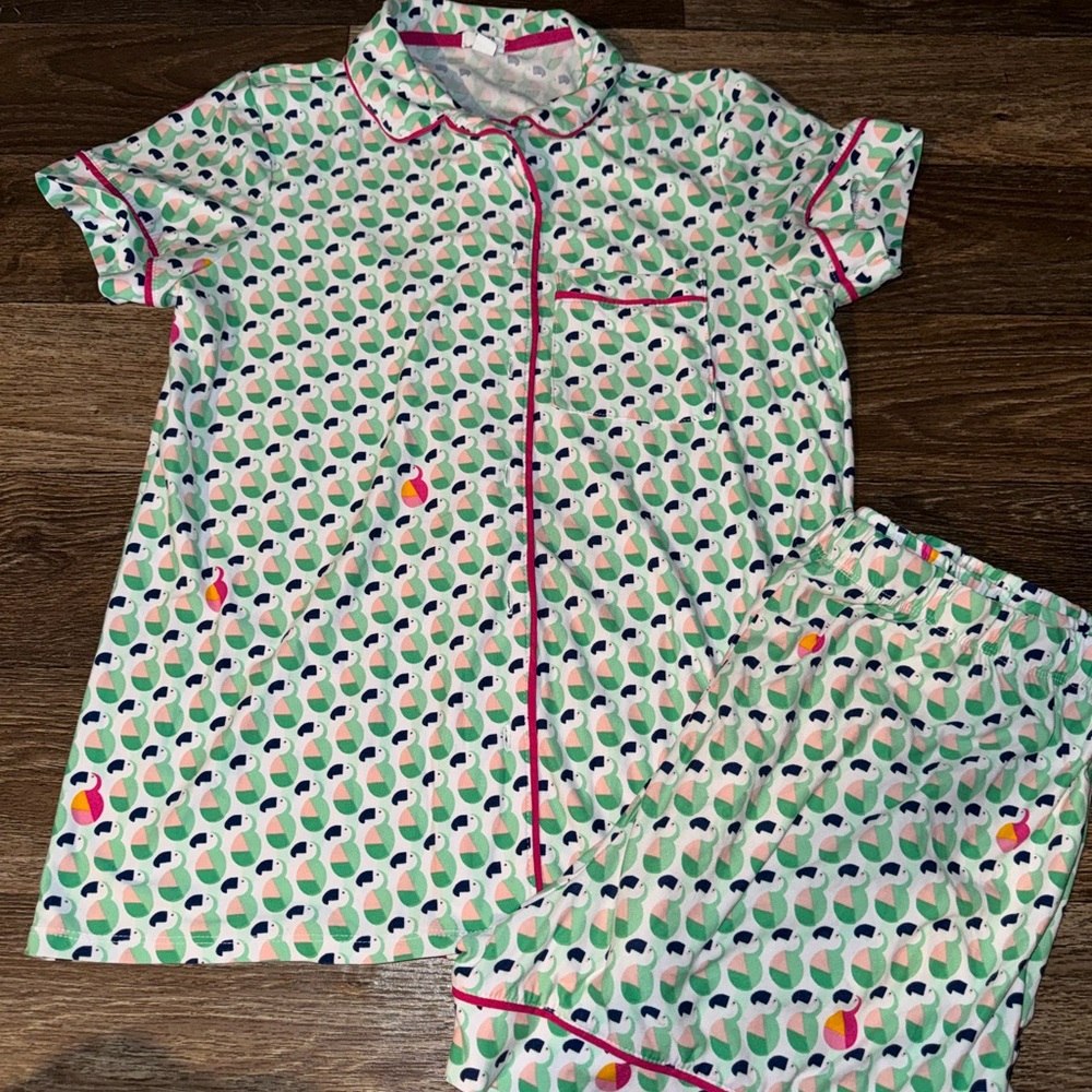 crown & ivy Multicolor Pajama Set